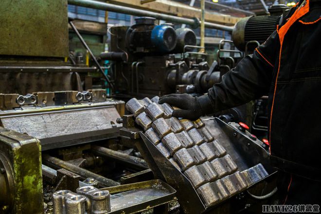 走进鄂木斯克运输机械制造厂 俄唯一履带生产企业 生产坦克100年开云体育 开云平台(图8)